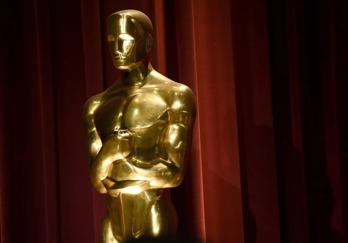 An Oscar statue is seen on stage at the 88th Academy Awards nomination ceremony on Thursday, Jan. 14, 2016, in Beverly Hills, Calif. The 88th annual Academy Awards will take place on Sunday, Feb. 28, 2016, at the Dolby Theatre in Los Angeles.(Photo by Chris Pizzello]/Invision/AP)