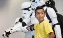 Nebraska Boy Presented Prosthetic Arm by ‘Star Wars’ Group