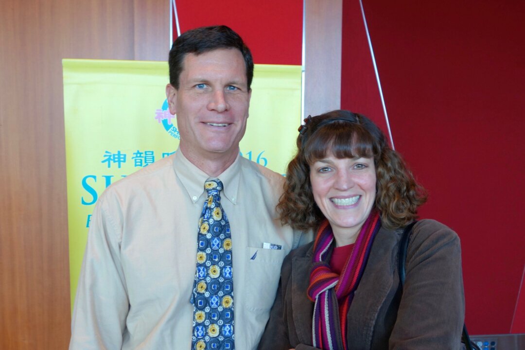 Mr. Chris Lindell and his wife Mrs. Julie Lindell at Shen Yun at Cobb Energy Centre for the Performing Arts in Atlanta on Jan. 17, 2016. (Mary Silver/Epoch Times)