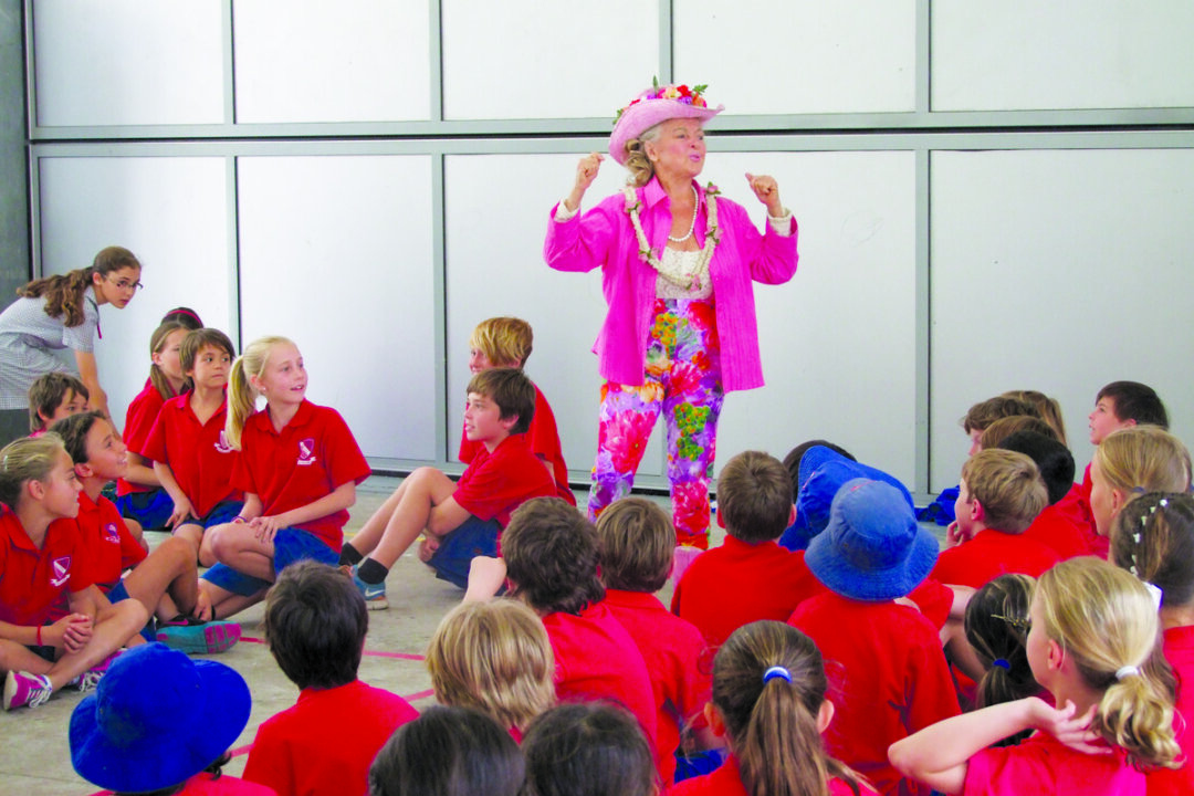 Patricia Bragg talking to school children about healthy eating. (Courtesy of Bragg Live Food Products)