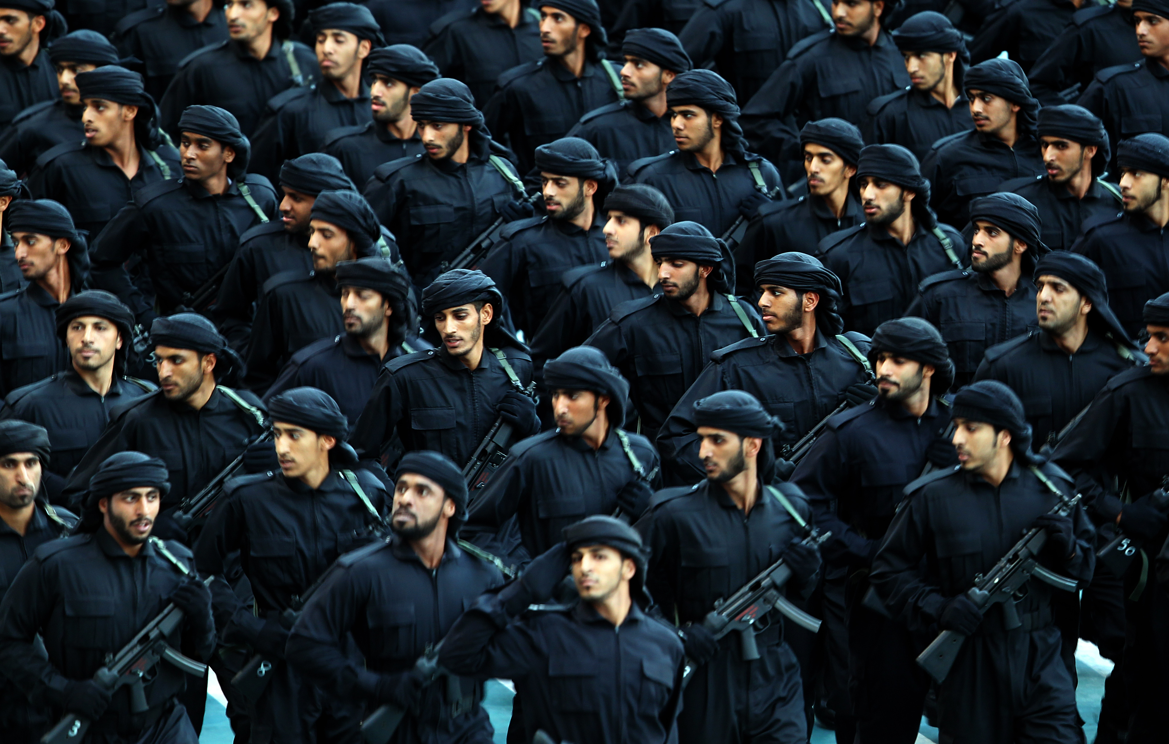 Самый сильный мусульманин. Армия Дубая. Армия Объединенных арабских Эмиратов. Военные силы арабских Эмиратов. Спецназ ОАЭ.