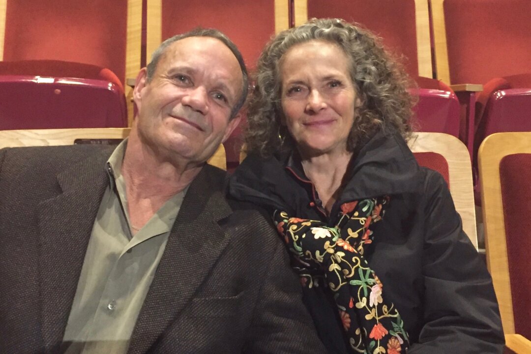 Rachel and Greg Smith enjoy Shen Yun Performing Arts at the Morrison Center for the Performing Arts on Jan. 20, 2016. (Vicky Jiang/Epoch Times)