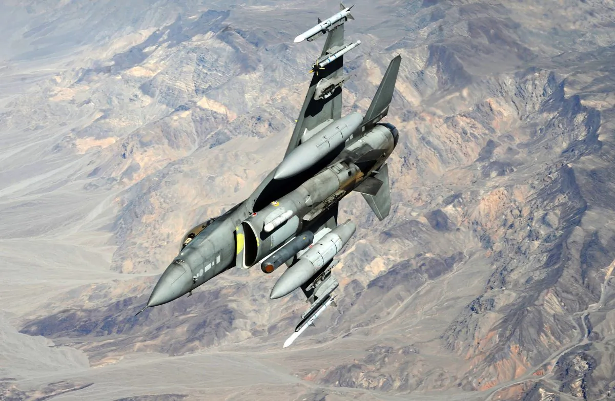 An F-16 Fighting Falcon at Shaw Air Force Base, S.C., on April 28, 2011. (U.S. Air Force photo/Master Sgt. Kevin J. Gruenwald)