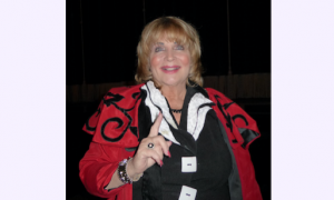 Celebrity Says Shen Yun Is a Must See, That Lifts Your Spirit