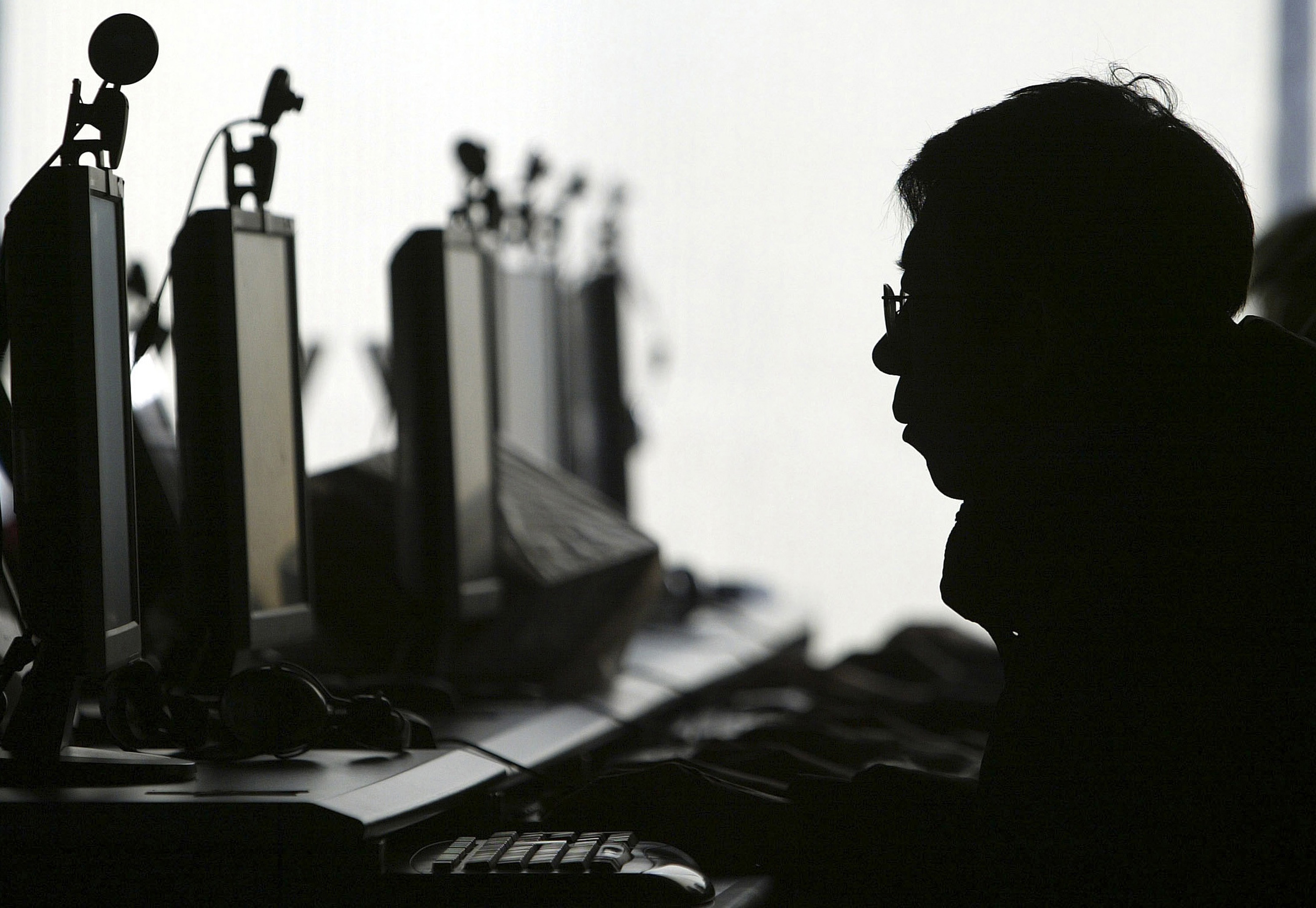 Beijing Labels 80,000 Online Posts as 'Rumors' Ahead of National Party Congress - Vimarsana News