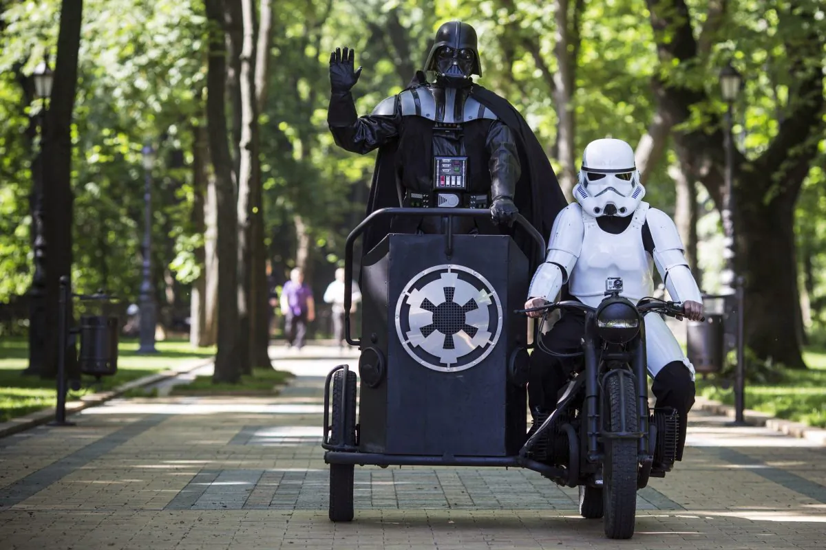 KIEV, UKRAINE - MAY 22:  Kiev's mayoral candidate for the Internet Party, 'Darth Vader' arrives to speak to the media on Volodymyrska Hill on May 22, 2014 in Kiev, Ukraine. Ukraine's Presidential elections are to be held on Sunday 25 May.  (Photo by Dan Kitwood/Getty Images)