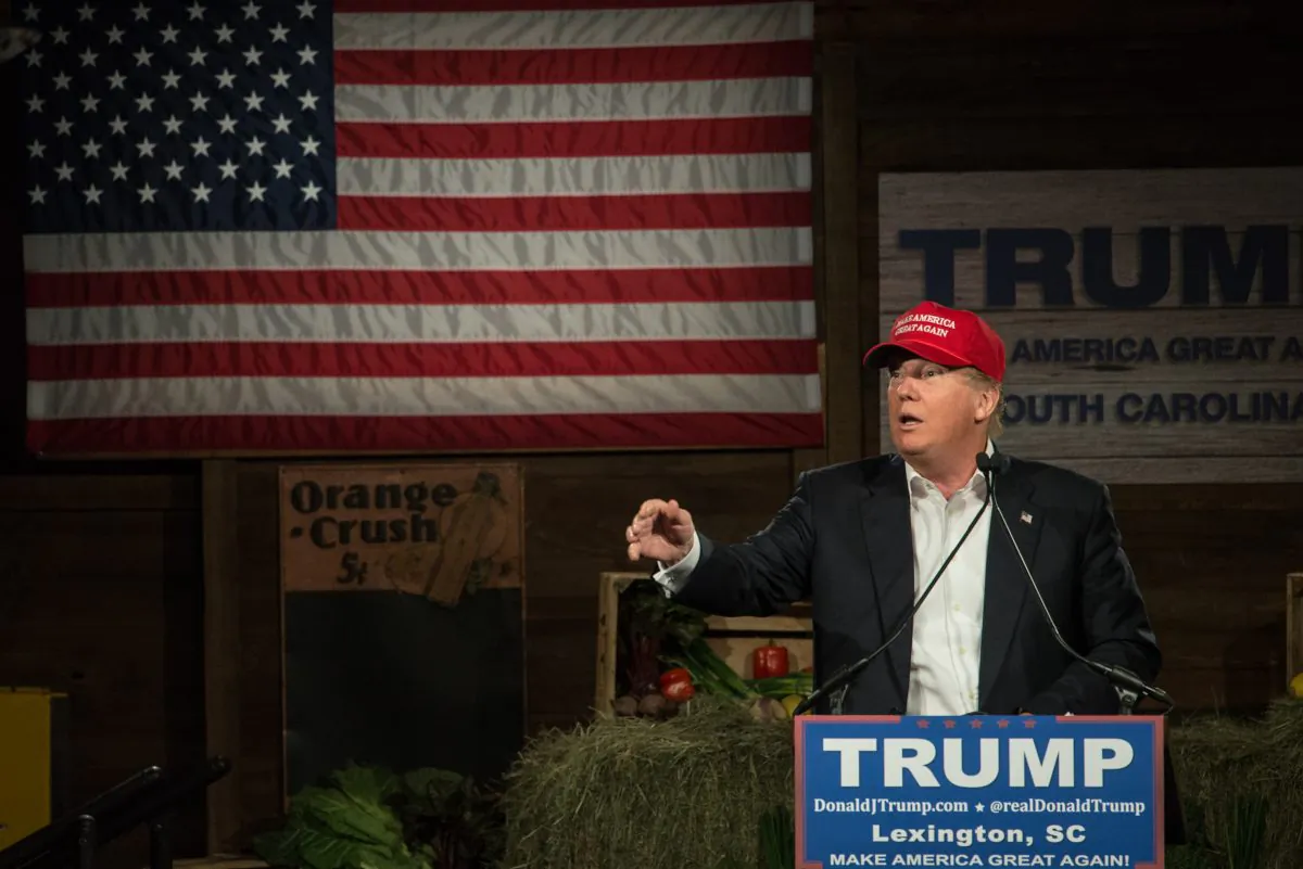 GOP presidential candidate Donald Trump speaks to the crowd at a campaign rally January 27, 2016 in Gilbert, South Carolina. Trump is leading in the polls among the GOP presidential candidates ahead of the Iowa Caucus February 1.  (Photo by Sean Rayford/Getty Images)