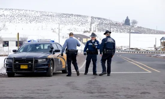 3 More Arrested as Bundy Urges Refuge Occupiers to Leave