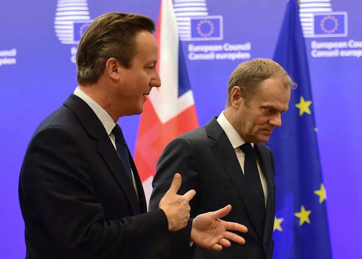 British Prime Minister David Cameron (L) meets with European Council President Donald Tusk at the European Council in Brussels, on Sept. 24, 2015. (Emmanuel Dunand/AFP/Getty Images)