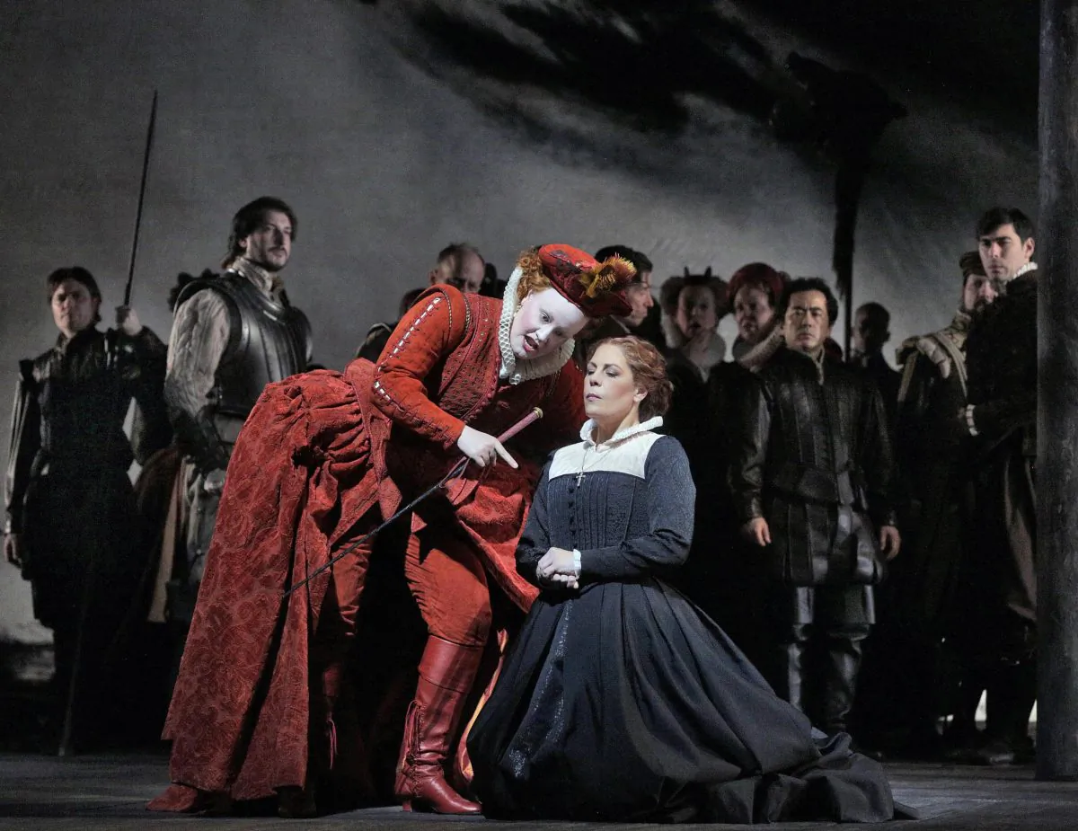 Elza van den Heever as Elisabetta and Sondra Radvanovsky as Maria Stuarda, in an opera about the strife between the cousins. (Ken Howard/Metropolitan Opera)
