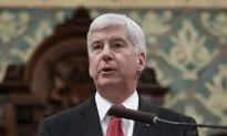 Gov. Rick Snyder Calls for $30M in State Help for Flint Water Bills