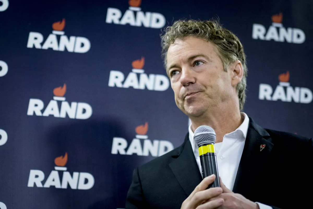 Senator  Rand Paul (R-Ky.) speaks during a caucus day rally at his Des Moines headquarters on February 1, 2016 in Des Moines, Iowa. (Pete Marovich/Getty Images)