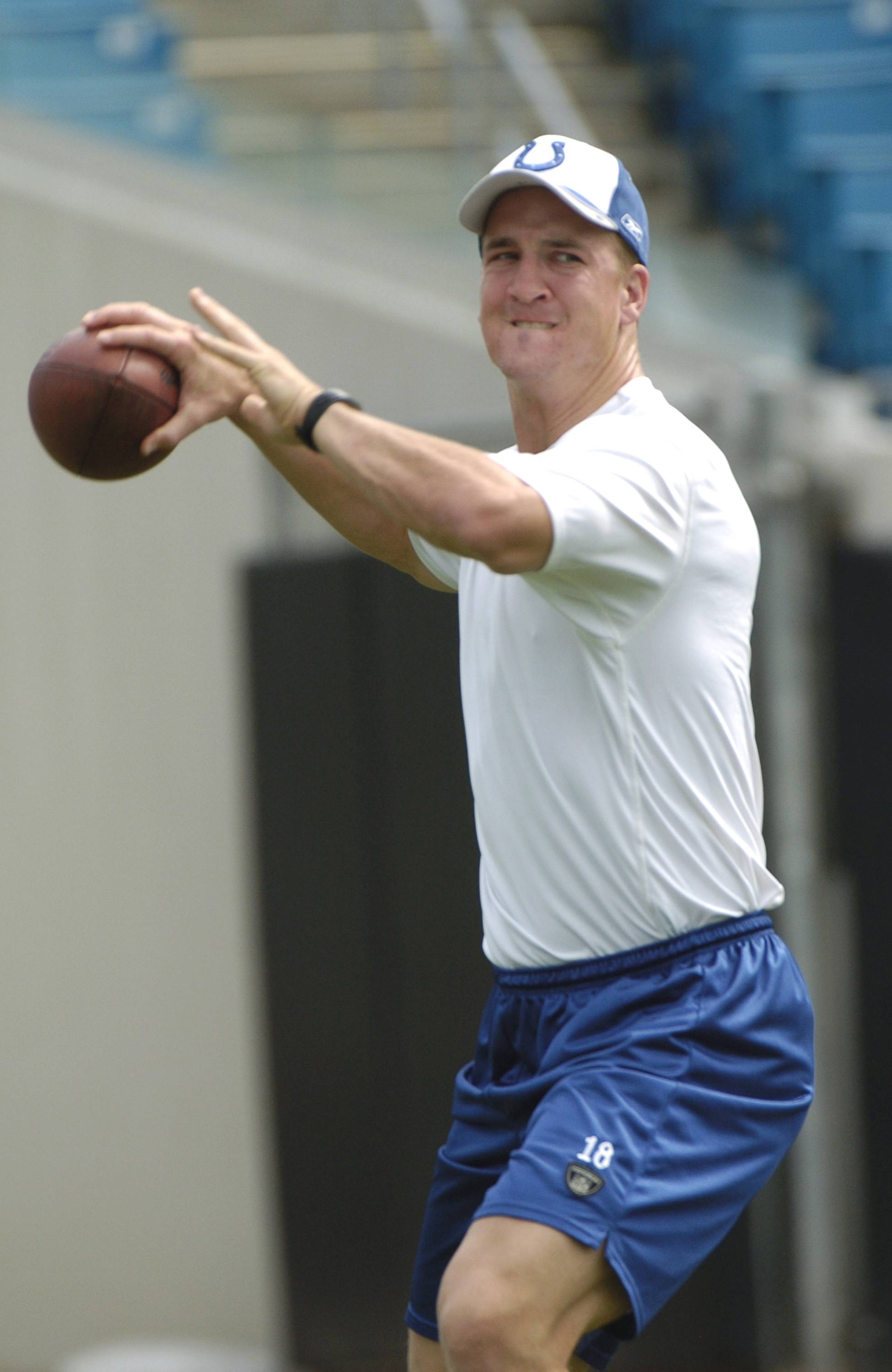 Manning Rides Off With A Win In What Could Be Final Game Of Career Photos manning-rides-off-with-a-win-in-what-could-be-final-game-of-career-photos