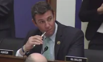 Watch: A Congressman Just Vaped During a Legislative Meeting