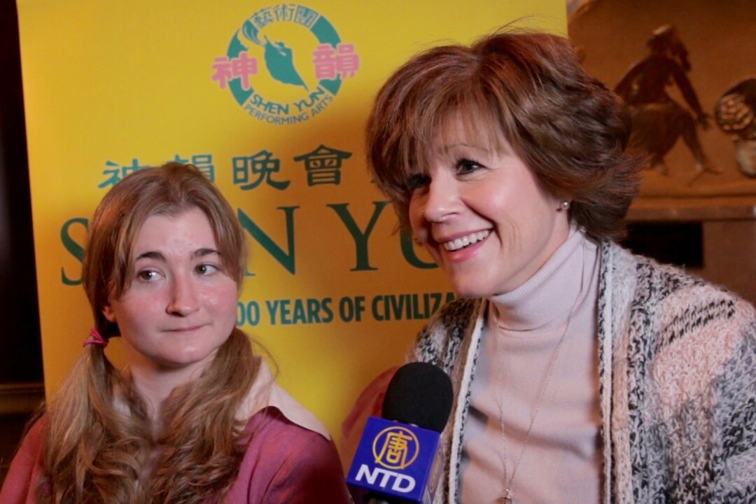 Laura Albee and her daughter 