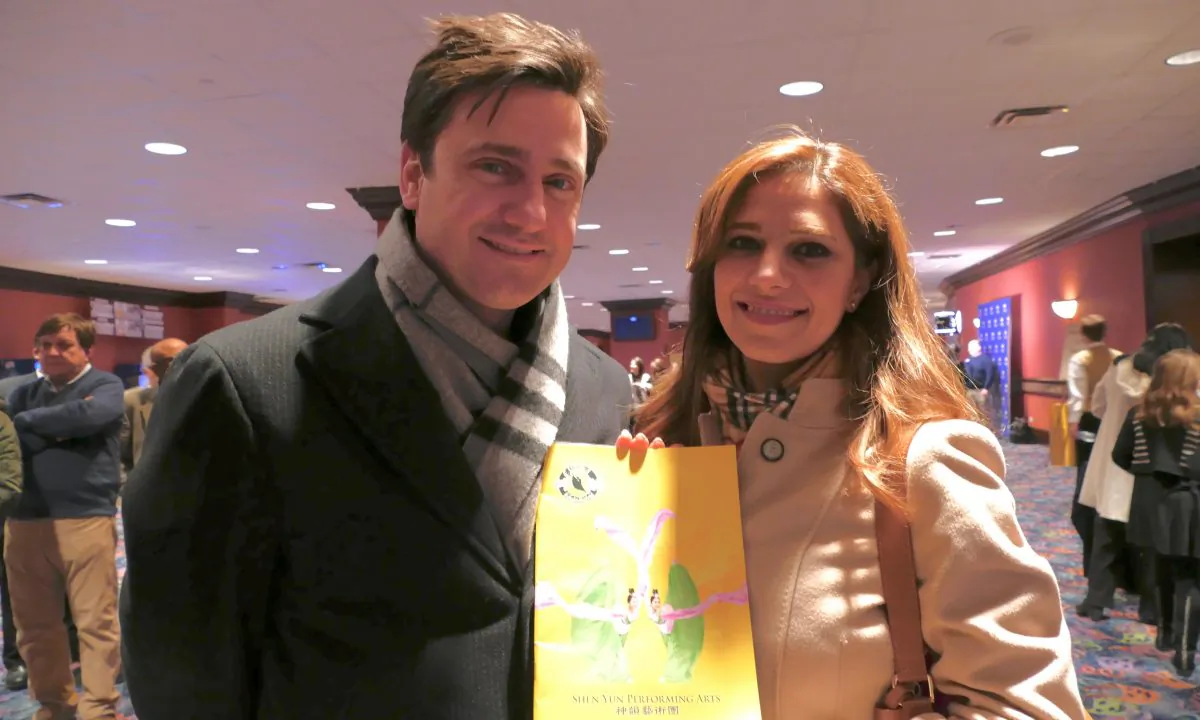 Maria Elena Ponticidllo and her husband saw Shen Yun Performing Arts at the Rosemont Theatre on Feb. 13, 2016. (Catherine Wen/Epoch Times)