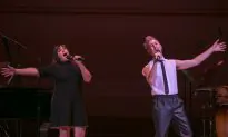 Alan Cumming Connects With a Sold-Out Crowd at Carnegie Hall