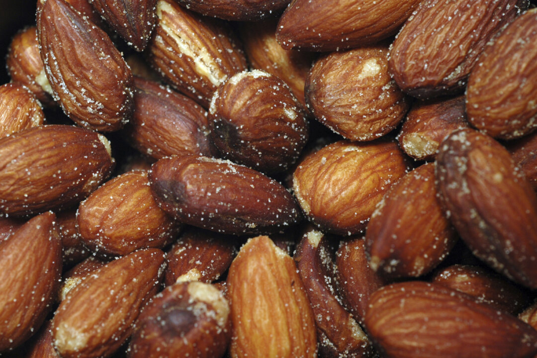 Almonds could keep extra kilos at bay. (rjlerich/iStock)