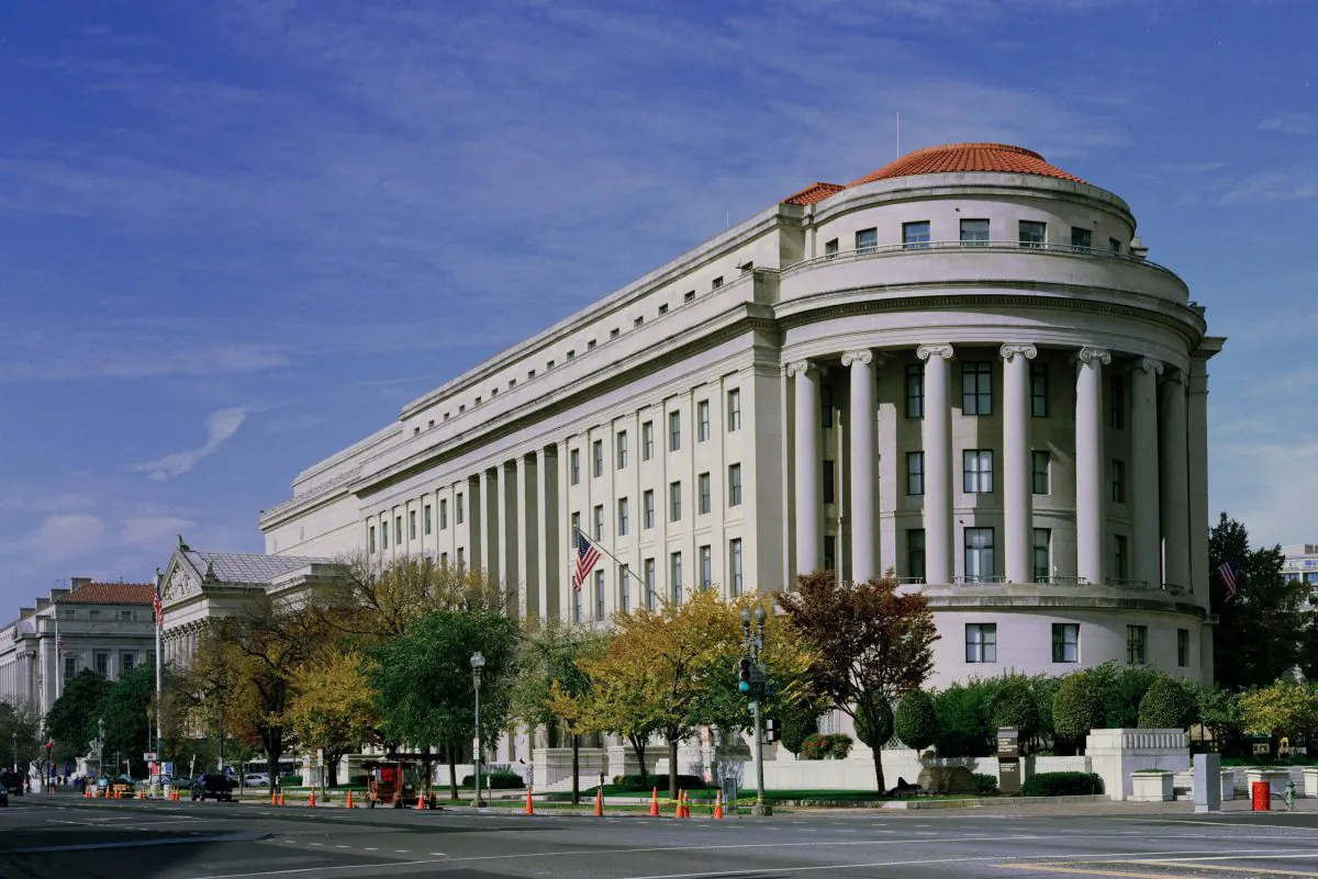 The Apex Building, headquarters of the Federal Trade Commission, in Washington, D.C., on Nov. 6, 2005. (Public Domain)