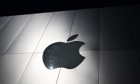 Apple’s Cook: Complying With FBI Demand ‘Bad for America’