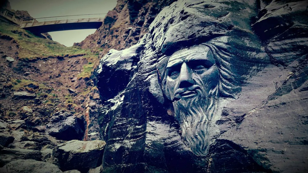 (Tintagel Castle)