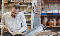 Britain’s Last Clog Maker Keeps a Traditional Craft Alive