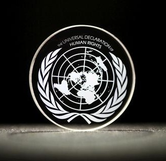 Universal Declaration of Human Rights recorded into 5D optical data (University of Southampton) 