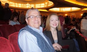 Daughter’s Message to Parents Is ‘Drop everything and come see’ Shen Yun