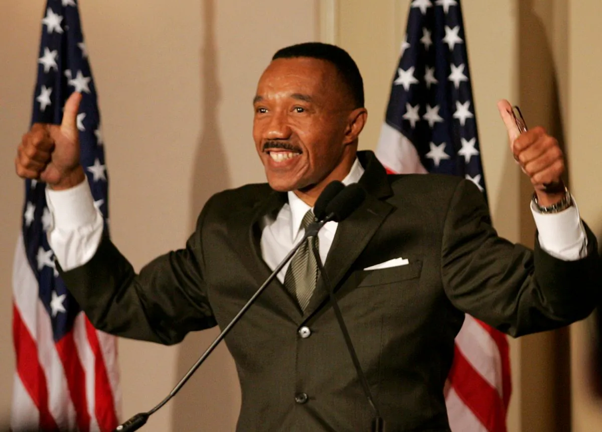 Kweisi Mfume in Baltimore in 2006. Mfume is endorcing Hillary Clinton for the Democratic nomination for president. (AP Photo/Don Wright)