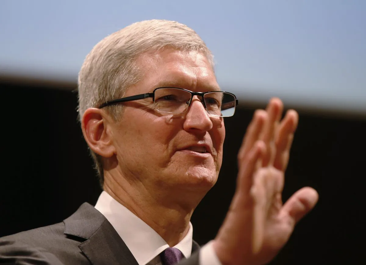 Apple CEO Tim Cook attends the inauguration of the academic year at the Bocconi University, in Milan, Italy, Tuesday, Nov.10, 2015. (AP Photo/Luca Bruno)