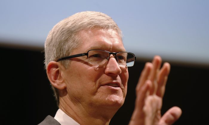 Apple CEO Tim Cook attends the inauguration of the academic year at the Bocconi University, in Milan, Italy, Tuesday, Nov.10, 2015. (AP Photo/Luca Bruno)