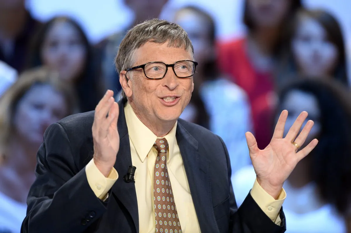 US billionaire Bill Gates, Microsoft co-founder and co-founder of Bill and Melinda Gates Foundation, speaks during during the live show "Le grand journal " on French private television channel "Canal Plus" in Paris on June 25, 2015.(BERTRAND GUAY/AFP/Getty Images) 
