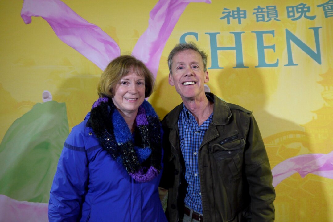 Holly and Mike Claunch enjoyed Shen Yun Performing in the heart of Illinois, Springfield, at the Sangamon Auditorium on Feb. 24, 2016. (Catherine Wen/Epoch Times) 