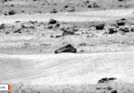 UFO Watcher Claims to Have Found a Handgun on Mars (Video)