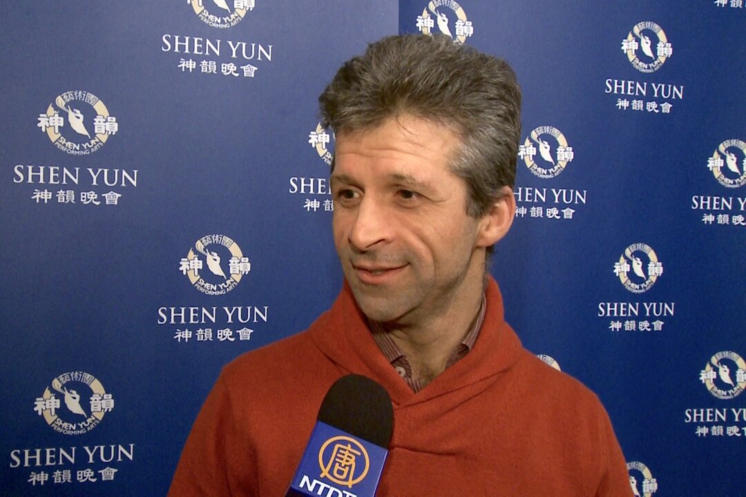Bogdan Zvoristeanu, concertmaster of the Orchestre de la Suisse Romande, said he saw truth and divinity in Shen Yun Performing Arts at the Bâtiment des Forces Motrices in Geneva on Feb. 27, 2016. (Courtesy of NTD Television)