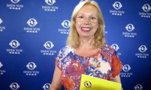 Melbourne Cries as Shen Yun Leaves