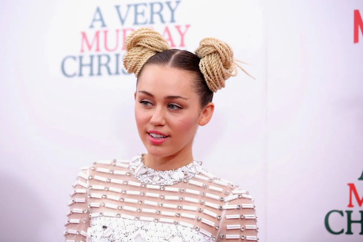 Miley Cyrus attends the "A Very Murray Christmas" New York Premiere at Paris Theater on December 2, 2015 in New York City. (Jemal Countess/Getty Images)