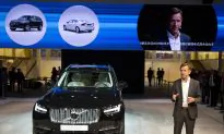 Uber Shifts Gears in Self-Driving Car Race