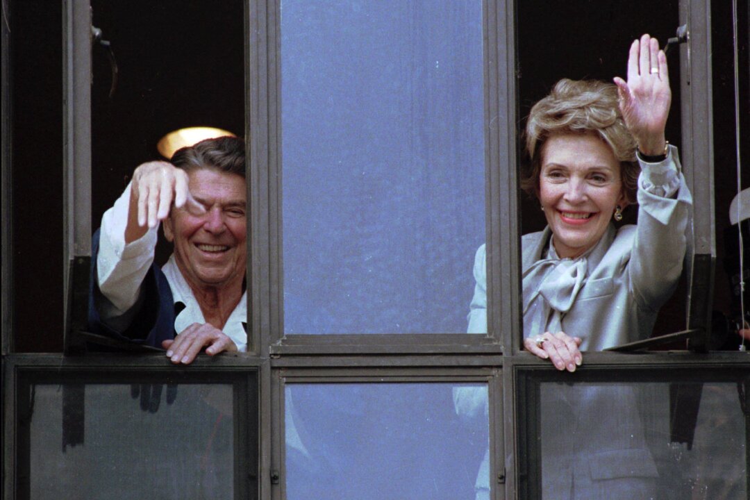 Former First Lady Nancy Reagan Dies at 94 in California | The Epoch Times