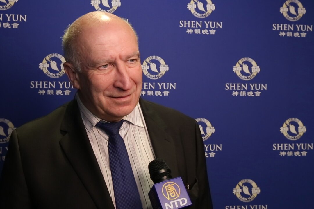 Denis Lamy at the Shen Yun performance  at le Colisée in Roubaix, France on March 1, 2016. (NTD Television)