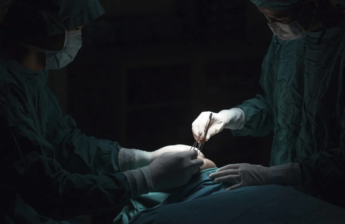 A stock photo of doctors doing surgery. (xmee/iStock)