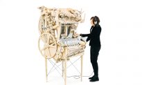 This Incredible Instrument Makes Music With 2,000 Marbles