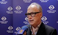 Shen Yun Unites People With Positive Message