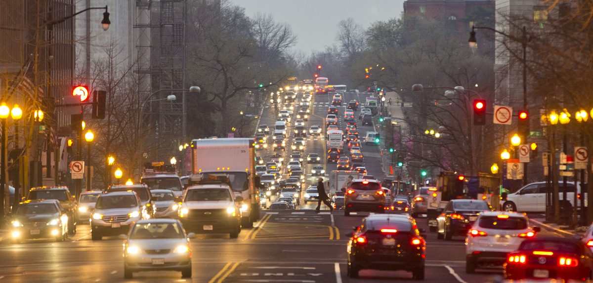 NextImg:DC Mayor Wants Federal Agencies to Coordinate Policies for In-Person Work