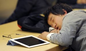 Overworked Chinese Man's Pupil Turns Heart-Shaped and Becomes Inflamed