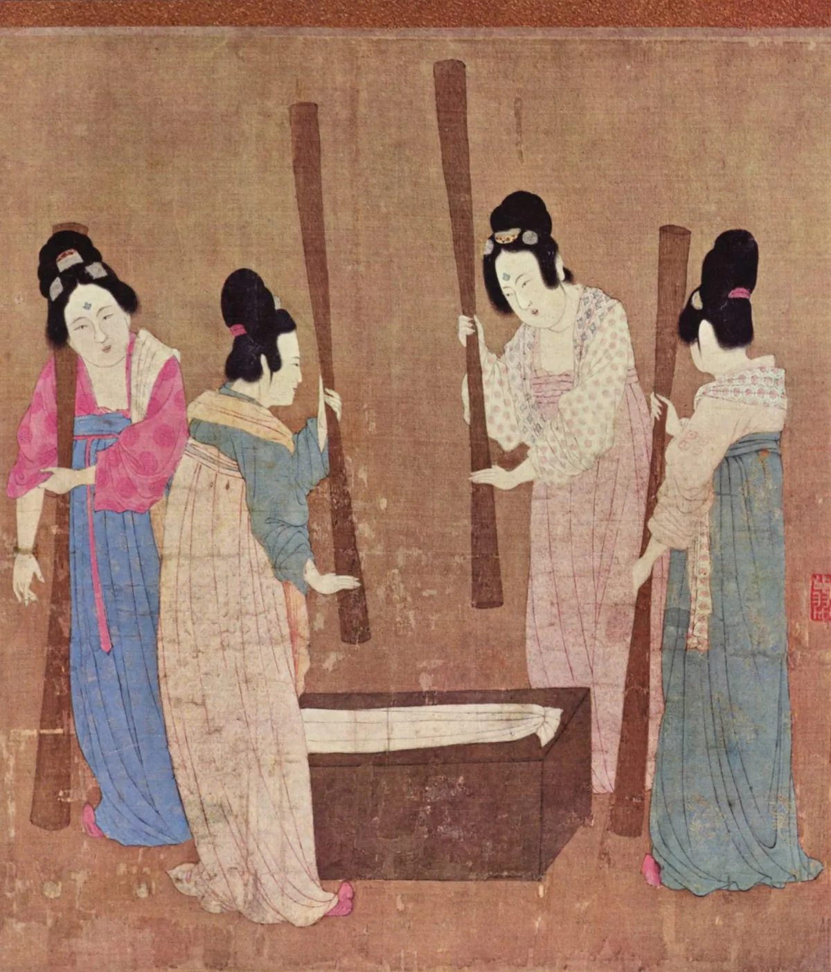 Detail of of the painting "Court Ladies Preparing Newly Woven Silk" by Tang Dynasty artist Zhang Xuan. (Public Domain)