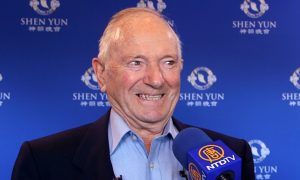 ‘Absolutely Splendid!’: Photographer Sees Shen Yun’s Healing Power