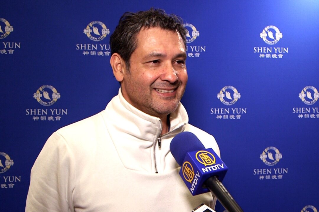 Adolfo Aldana, screenwriter, at Shen Yun Performing Arts in Thousand Oaks, Calif. on Wednesday evening, March 23, 2016 at the The Fred Kavli Theatre. (Courtesy of NTD Television) 