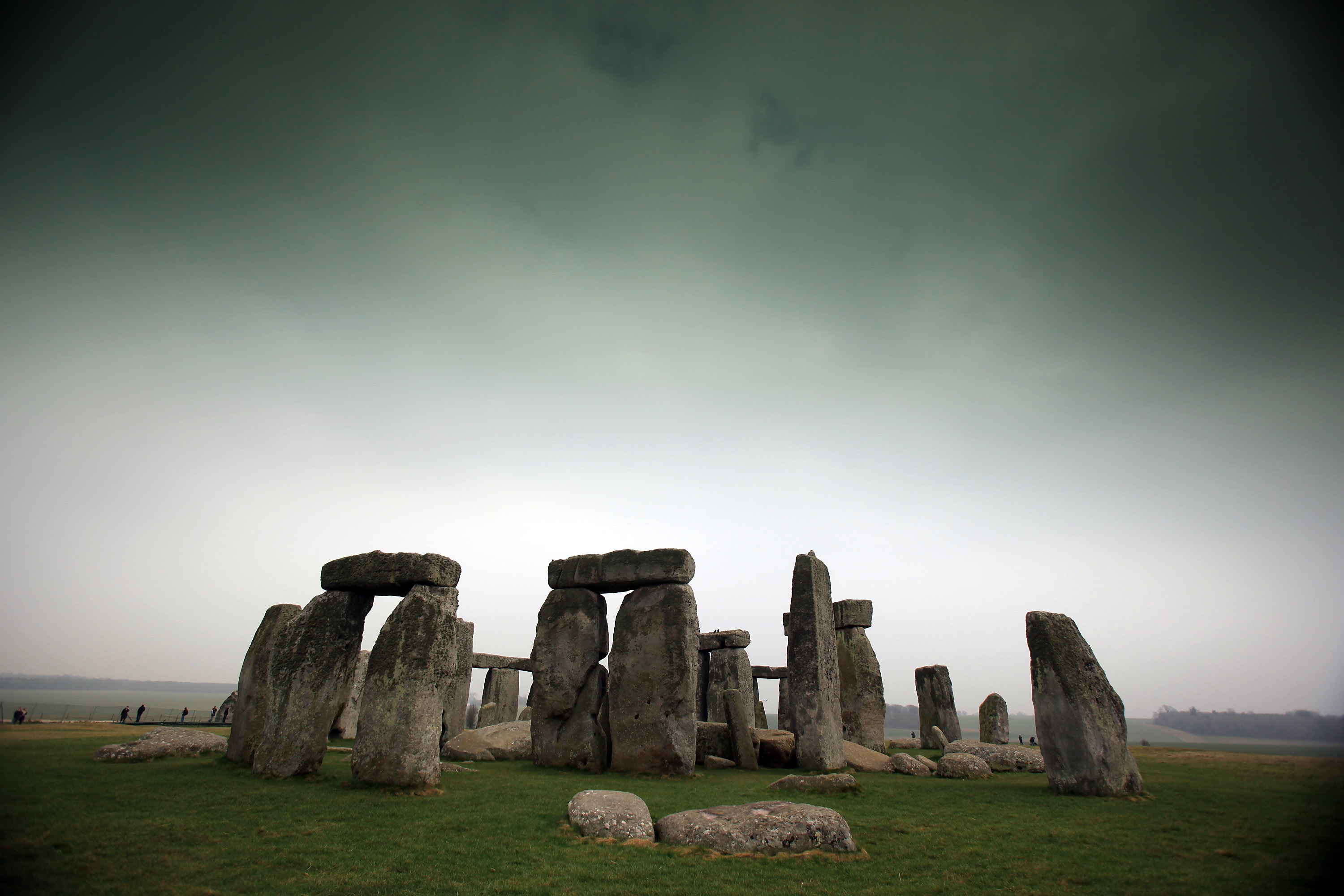 Monument stone. Кромлех Стоунхендж Англия. Камни в Англии Стоунхендж. Стоунхендж Уилтшир Англия. Стоунхендж. Графство Уилтшир (Англия, 2500 до н.э.).