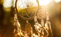 Woman Tracks Lost People in Her Dreams, Finds Lost Objects With Intuition